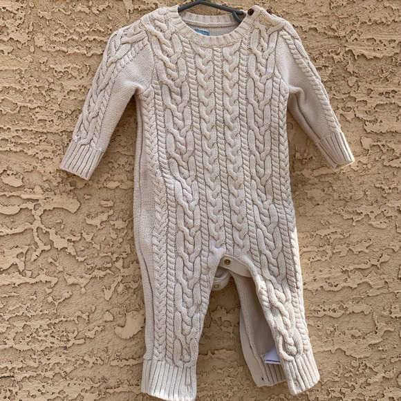 Other - Winter Onesie Jumper baby Gap Size 6-12